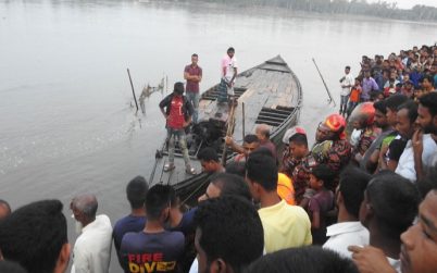 পঞ্চগড়ে ট্রলারডুবি: মৃত্যু বেড়ে ৩০