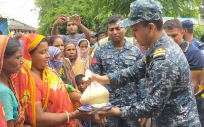 পাইকগাছায় নৌবাহিনীর সাথে উদ্ধার সহায়তা প্রদানের আহবান