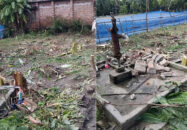 কয়রায় প্রতিবেশির জমি জবরদখল, ভাংচুর ও লুটপাট