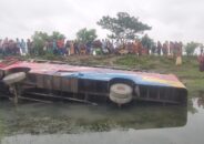 আশাশুনি যাত্রীবাহী বাস খাদে, আহত-১৪