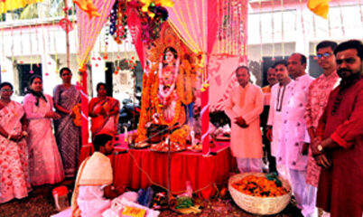 ফকিরহাটে নানা আয়োজনে সরস্বতী পূজা উদযাপন