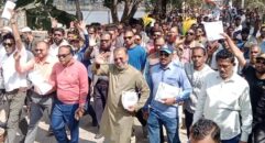 মোংলায় ধানের শীষের প্রার্থীর নির্বাচনী মিছিল