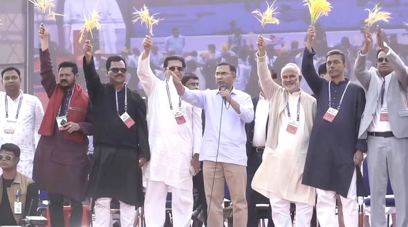 খুলনার তিন জেলার এমপি প্রার্থীদের পরিচয় করিয়ে দিলেন তারেক রহমান