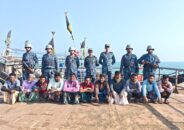 মায়ানমারে সিমেন্ট পাচারকালে নৌবাহিনীর হাতে আটক ১১