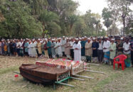 লাল শাড়িতে স্বামীর বাড়ি যাওয়ার পথে লাশ হয়ে ফিরলেন মিতু সহ ১৪ জন