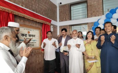 তারেক রহমানের সরকারের ট্যাক্স কর্মকর্তারা জনগণের বন্ধু হবে, আতঙ্ক নয় : হুইপ বকুল