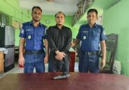 রূপসা বিদেশি পিস্তলসহ যুবক আটক