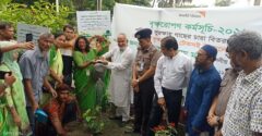 সরকারের পাশাপাশি খুলনায় ওয়ার্ল্ড ভিশন বাংলাদেশ এর আয়োজনে বৃক্ষরোপণ কর্মসূচির উদ্বোধন