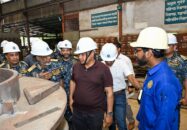 খুলনা শিপইয়ার্ড পরিদর্শন করলেন প্রধানমন্ত্রীর প্রতিরক্ষা উপদেষ্টা