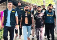 খুলনায় পুলিশ পরিদর্শকের ওপর হামলাকারীসহ গ্রেফতার ২