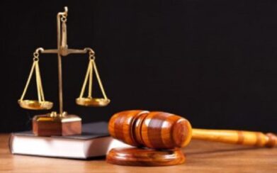 অর্থ আত্মসাৎ মামলায় কর্মকর্তাসহ ৪ জনের কারাদন্ড