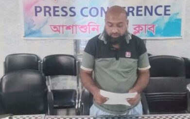 আশাশুনিতে জমি দখল ও চাঁদাবাজির অভিযোগে সংবাদ সম্মেলন